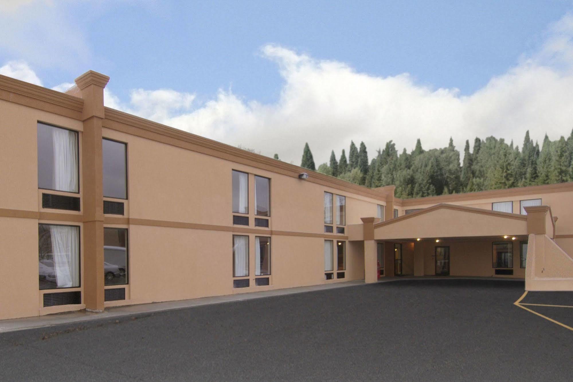 Econo Lodge Mt Hope - Beckley Mount Hope Eksteriør billede